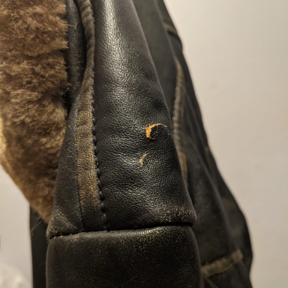 Leather jacket - Picture 3 of 5